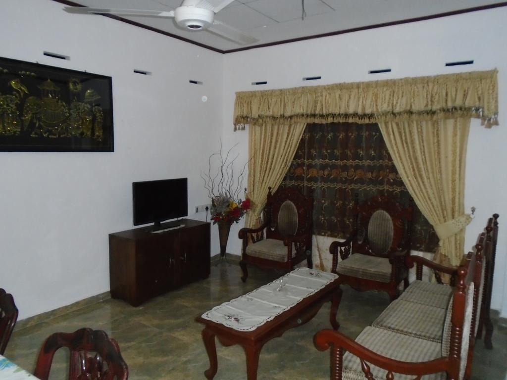 Shalona Holiday Home Гале Екстериор снимка